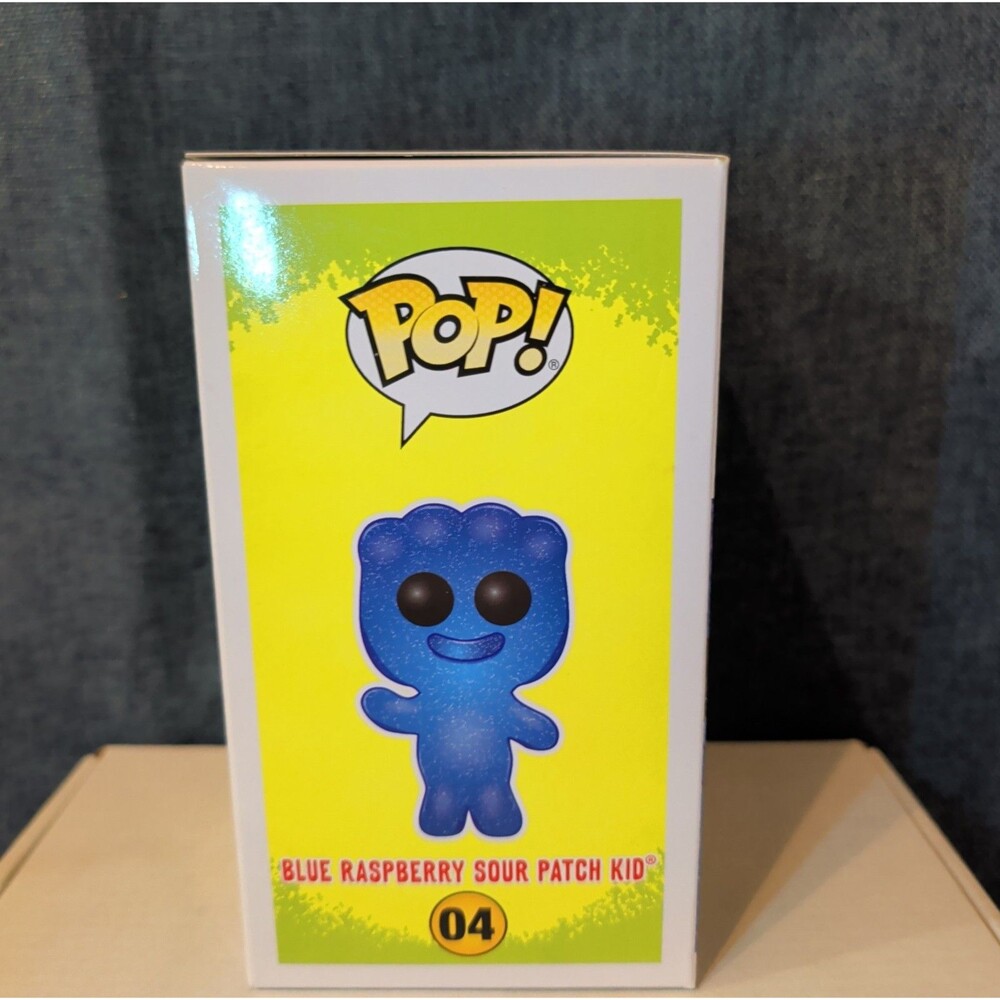 Funko Pop 04 Sour Patch Kids Blue Raspberry Glitter 2021 NIB 889698571100 - Picture 11 of 16